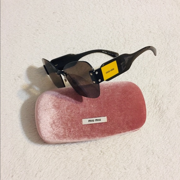 Authentic miu miu women Sunglases - Picture 7 of 8